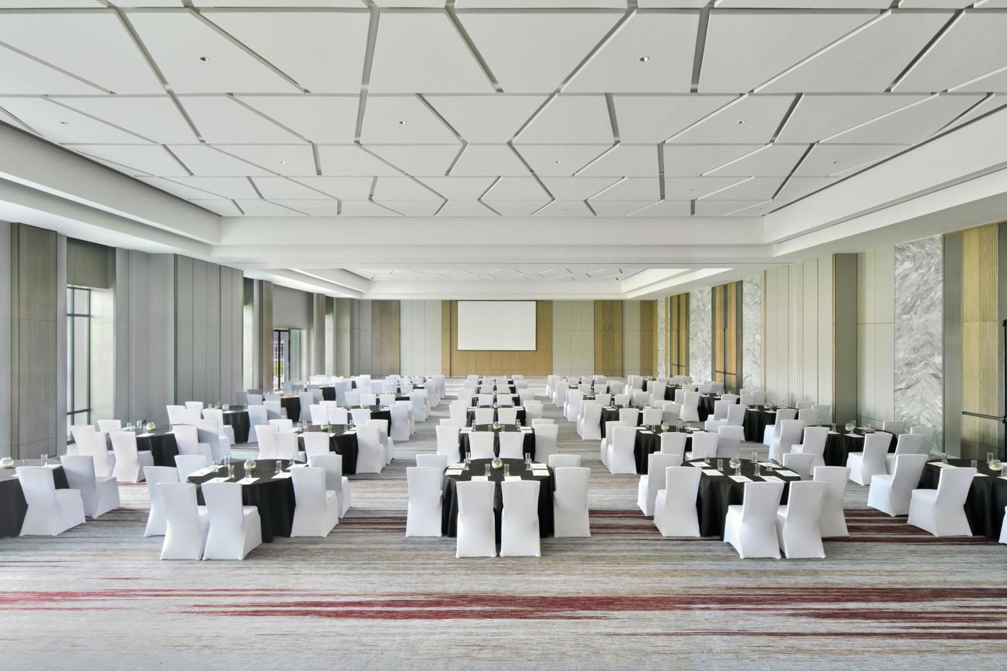 Courtyard By Marriott Gorakhpur Hotel Exterior foto