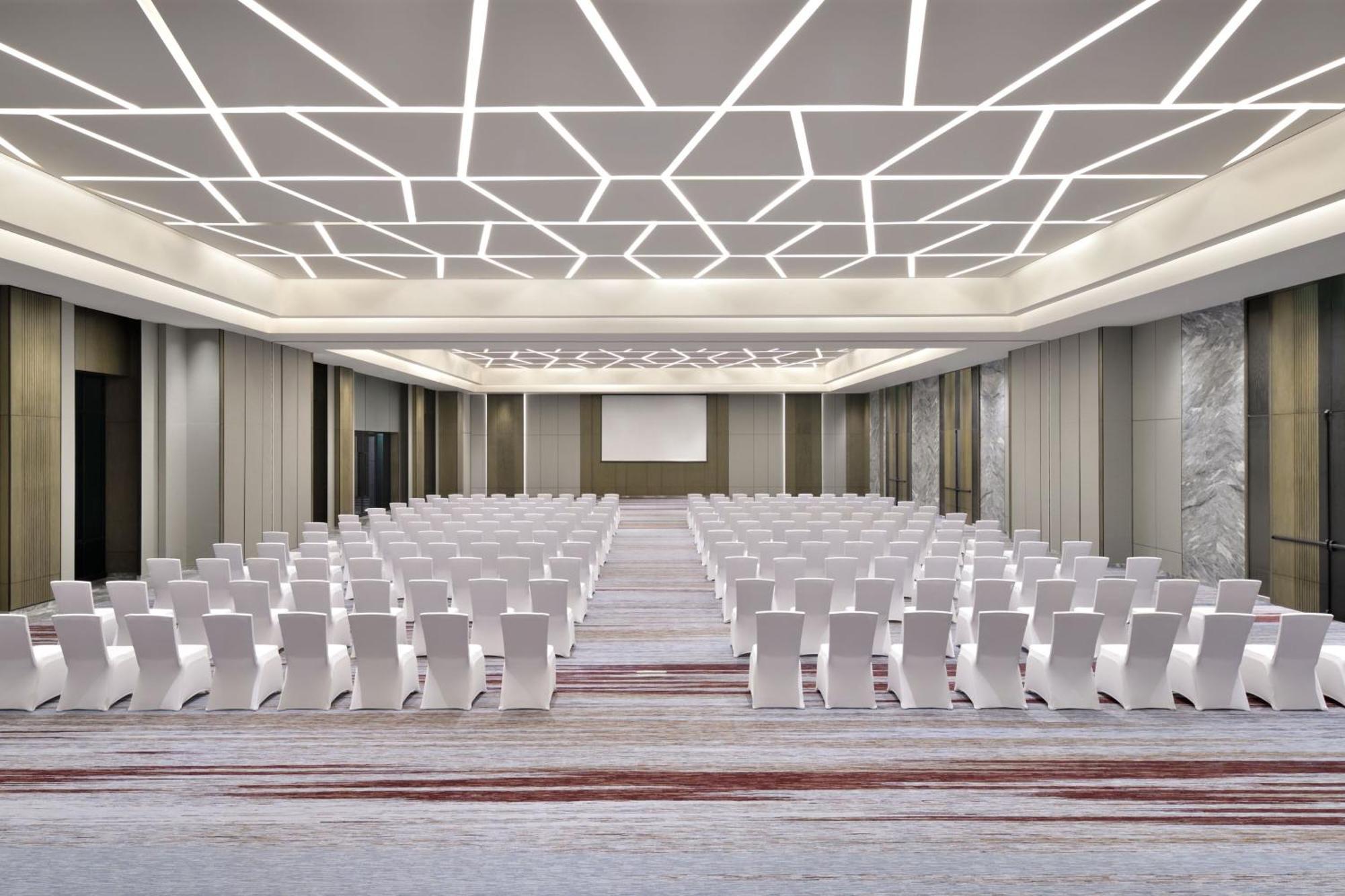 Courtyard By Marriott Gorakhpur Hotel Exterior foto